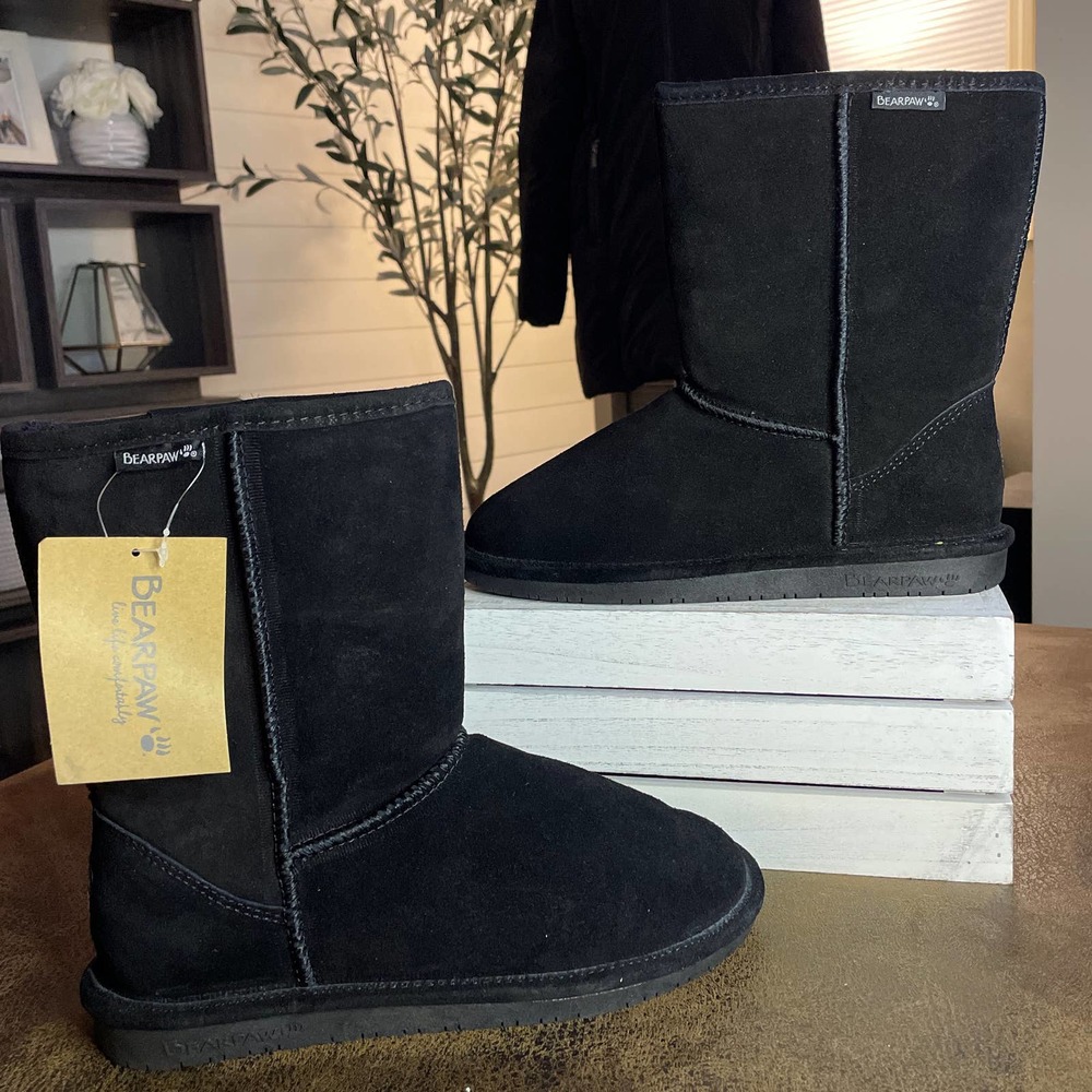 Bearpaw Short Black Boots / Women’s size 10 *NWT*